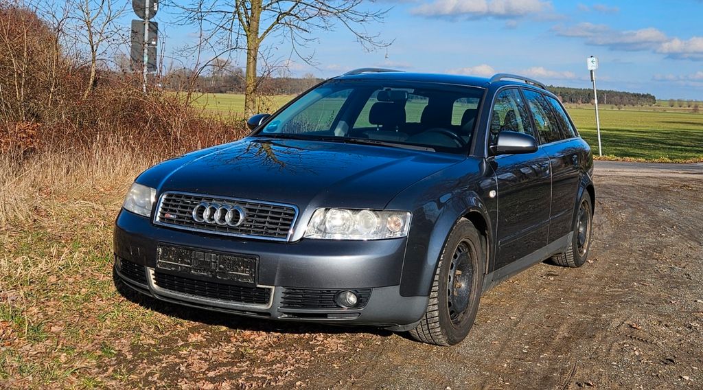 Audi A4 265.000 km 899 &euro; Streumen 01609