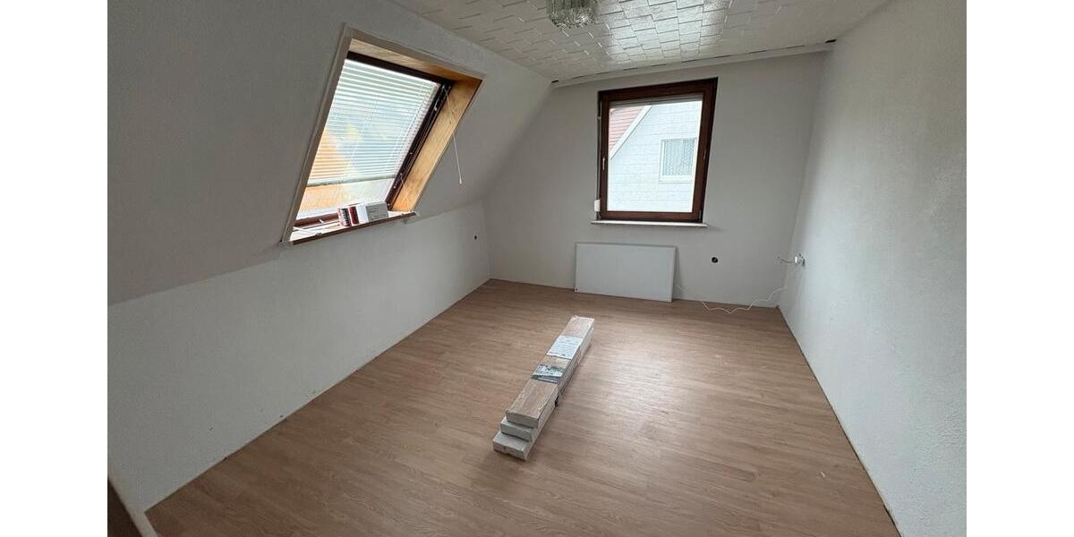 Doppelhaushälfte Burladingen - 4 Zimmer, 115 m&sup2;, 950&euro; | Angebot:25300206