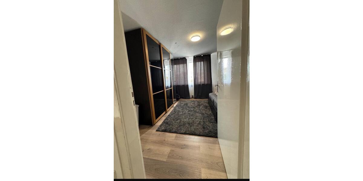 Dachgeschoßwohnung Wunstorf - 2 Zimmer, 70 m&sup2;, 600&euro; | Angebot:26398879