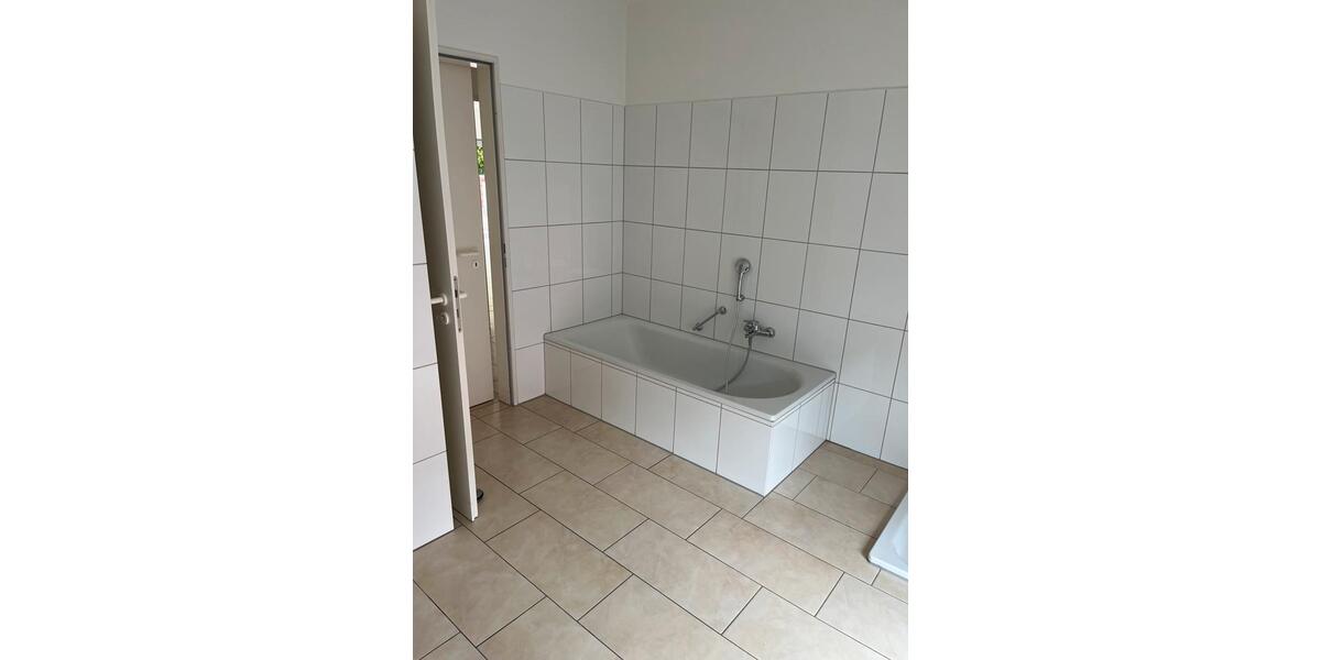 Einfamilienhaus Ennigerloh - 3 Zimmer, 100 m&sup2;, 850&euro; | Angebot:27589783