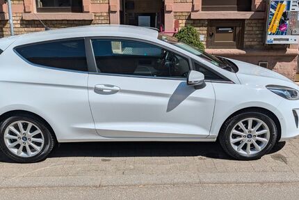 Ford Fiesta 98.000 km 8.699 &euro; Pfinztal 76327