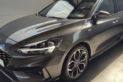 Ford Focus 74.600 km 15.990 &euro; Neustadt a. d. Weinstr. 67435