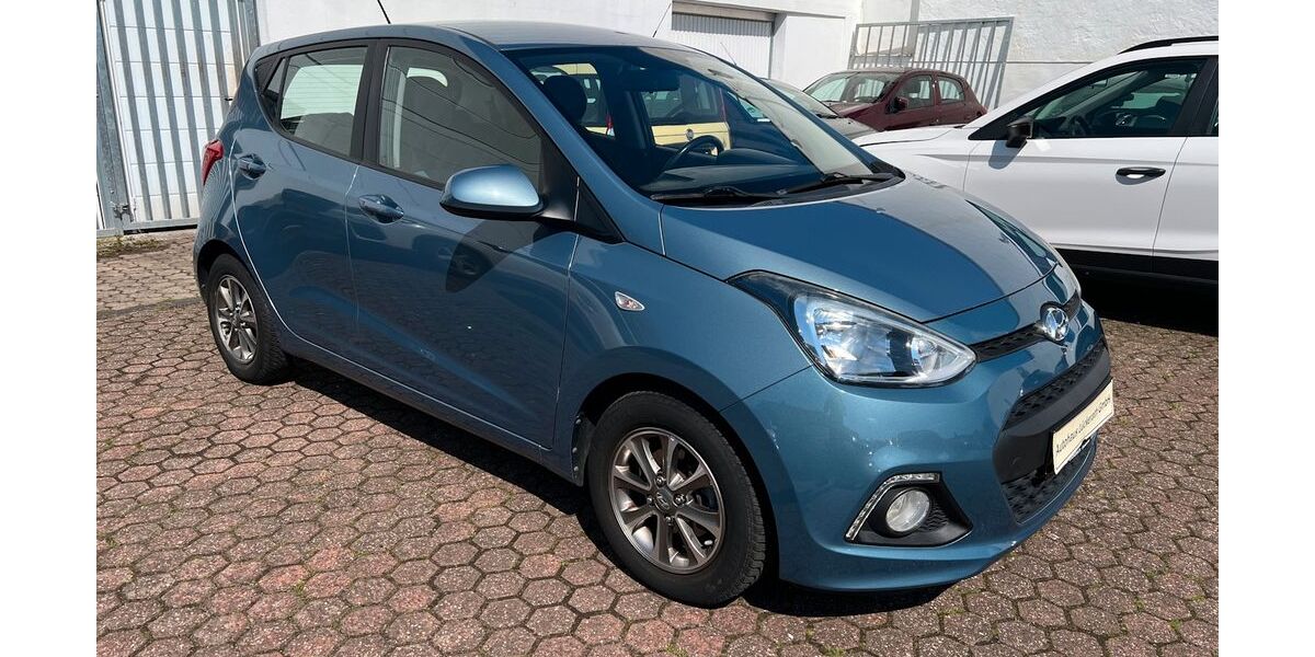 Hyundai i10 65.519 km 7.990 &euro; Euskirchen 53879
