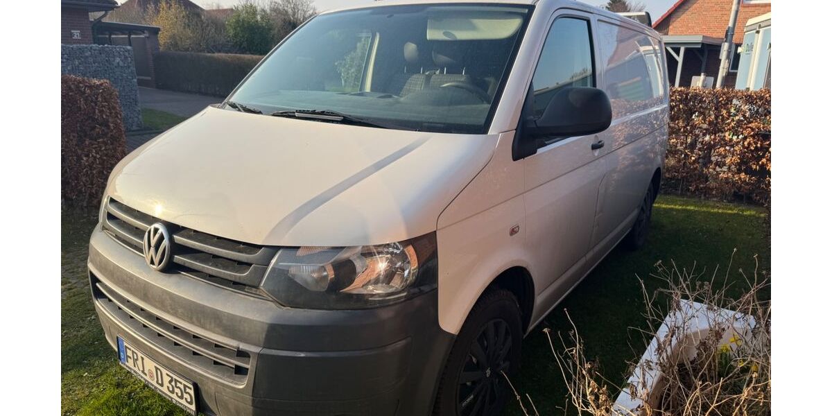 VW T5 Transporter 240.000 km 7.500 &euro; Zetel 26340