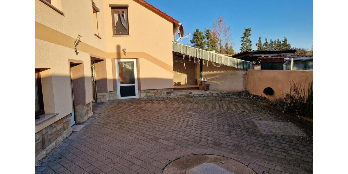 Einfamilienhaus An der Schmücke - 8 Zimmer, 173 m&sup2;, 235.000&euro; | Angebot:25568884