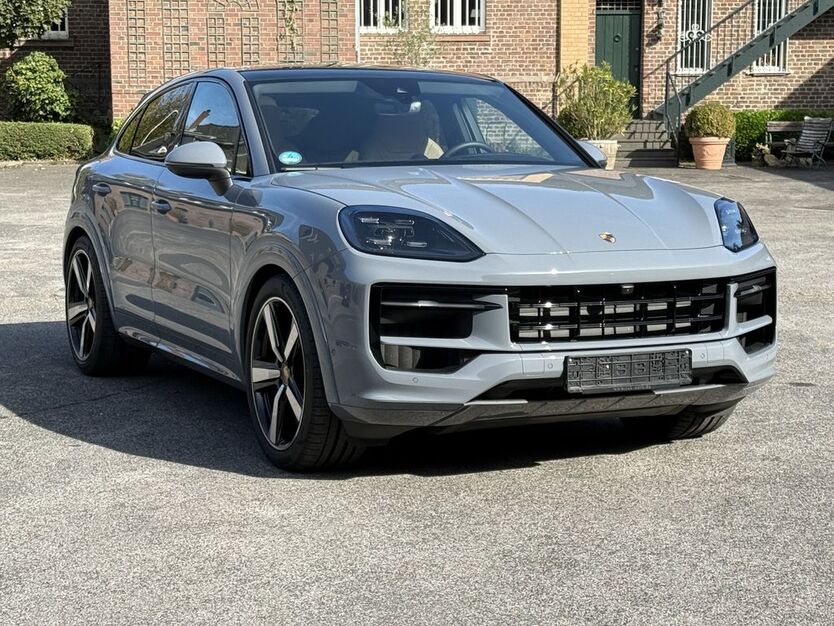 Porsche Cayenne 7.900 km 113.790 € Frechen (bei Köln) 50226