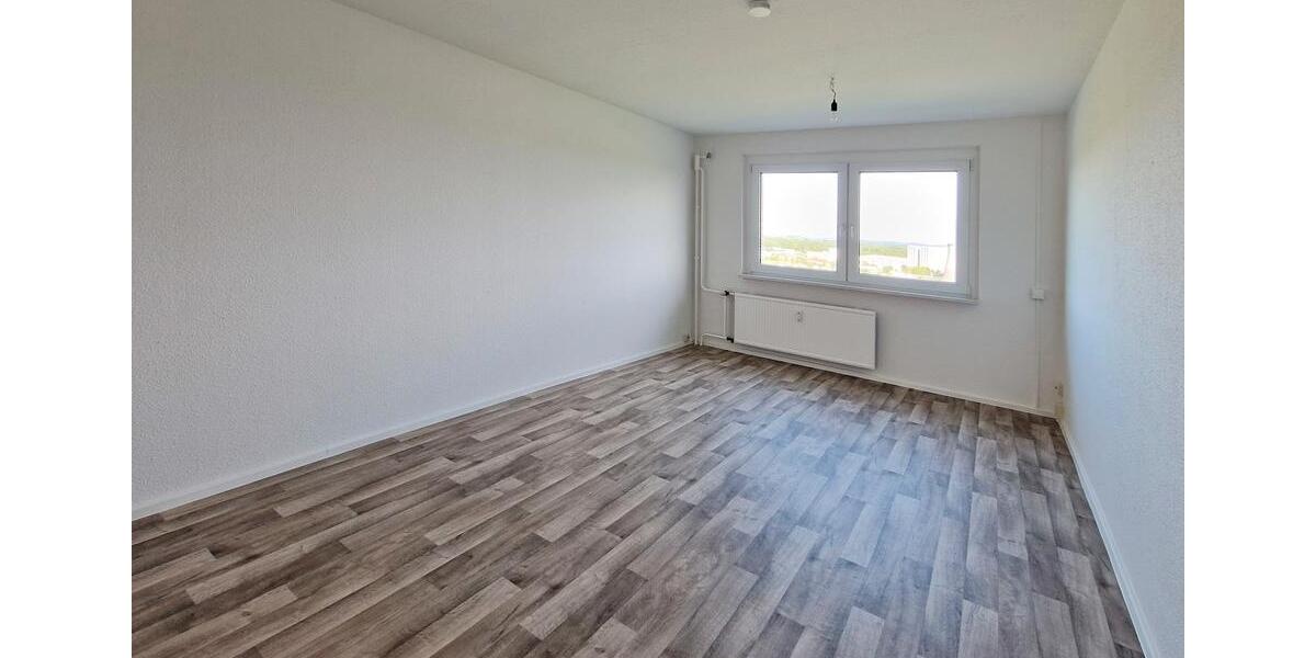Etagenwohnung Neubrandenburg Datzeberg - 3 Zimmer, 69 m&sup2;, 208&euro; | Angebot:26661622
