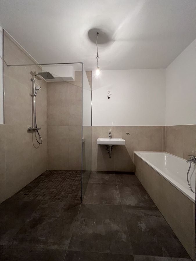 3 Zimmerwohnung kurzfristig Verfügbar in zentraler Lage Drabenderhöhe Wiehl