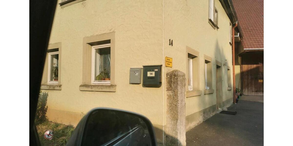 Etagenwohnung Weikersheim - 6 Zimmer, 217 m&sup2;, 980&euro; | Angebot:26697085