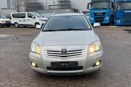 Toyota Avensis 175.865 km 2.800 &euro; Hamburg 22113