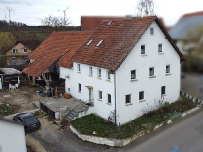 Zweifamilienhaus mit Stadel