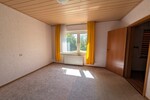 Großes Grundstück in Hüllhorst: Einfamilienhaus mit Potenzial zur Neugestaltung - Grundstück Hüllhorst | Angebot:26905367