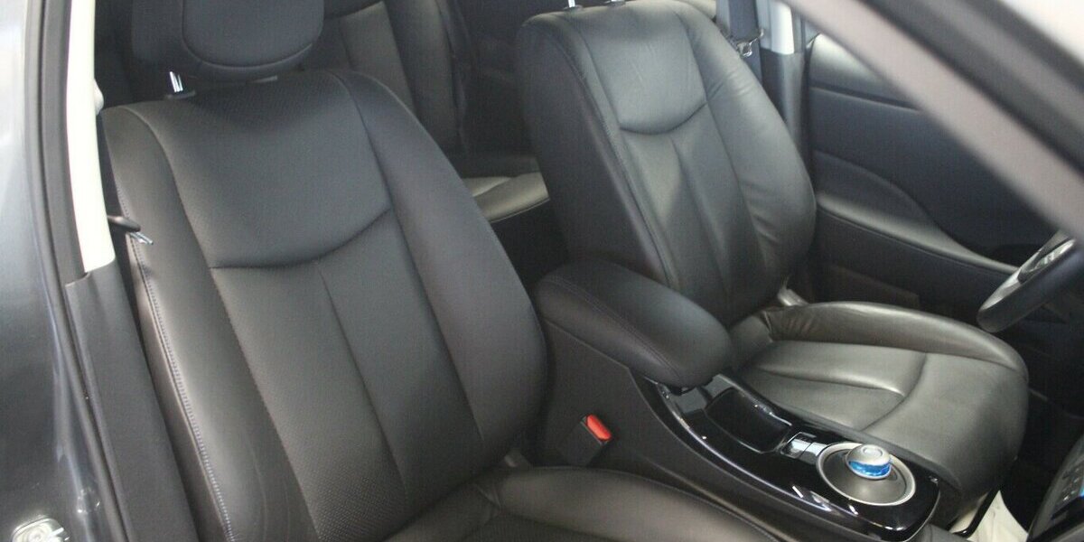 Nissan Leaf 30 kWh Tekna 360° 1.Hand 9.986 km 9.980 &euro; Euskirchen 53881