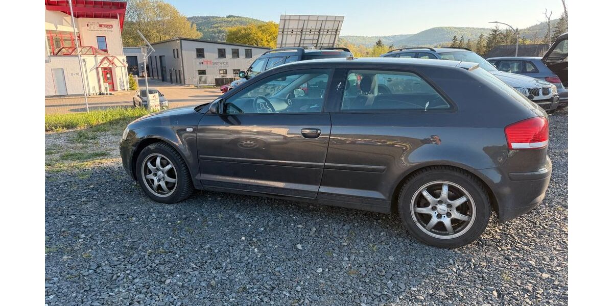 Audi A3 234.453 km 800 &euro; Biebergemünd-Kassel 63599