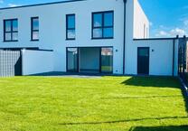 NEUBAU - Moderne und hochwertige Doppelhaushälfte mit Terrasse, Garten, Garage etc.