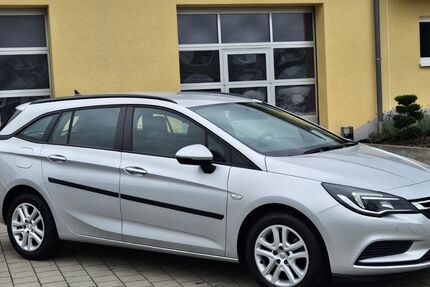 Opel Astra 96.000 km 9.990 € Büchenbach 91186