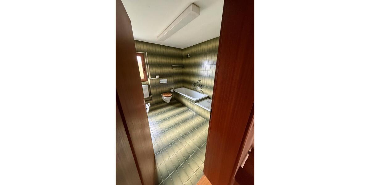 Doppelhaushälfte Neckarsulm - 8 Zimmer, 133 m&sup2;, 485.000&euro; | Angebot:26855689