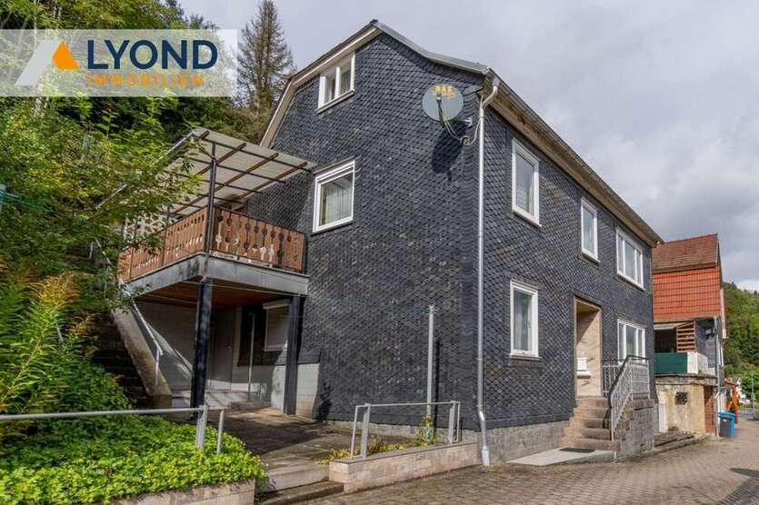 Haus zum Kaufen in Mellenbach-Glasbach 75.000 € 230 m²