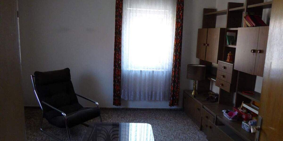 Einfamilienhaus Oberstreu-Mittelstreu Mittelstreu - 9 Zimmer, 200 m&sup2;, 99.900&euro; | Angebot:25727765