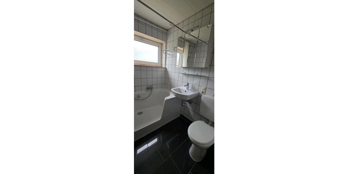 Etagenwohnung Mössingen - 2 Zimmer, 50 m&sup2;, 850&euro; | Angebot:26393610