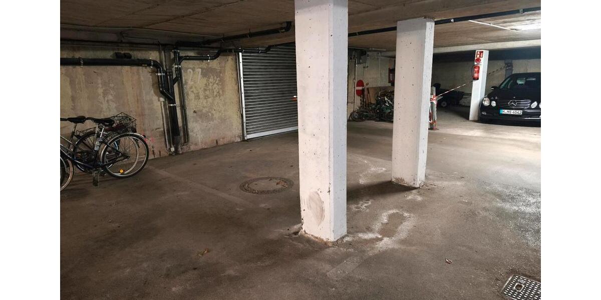 Parkplatz Tiefgarage zimmer