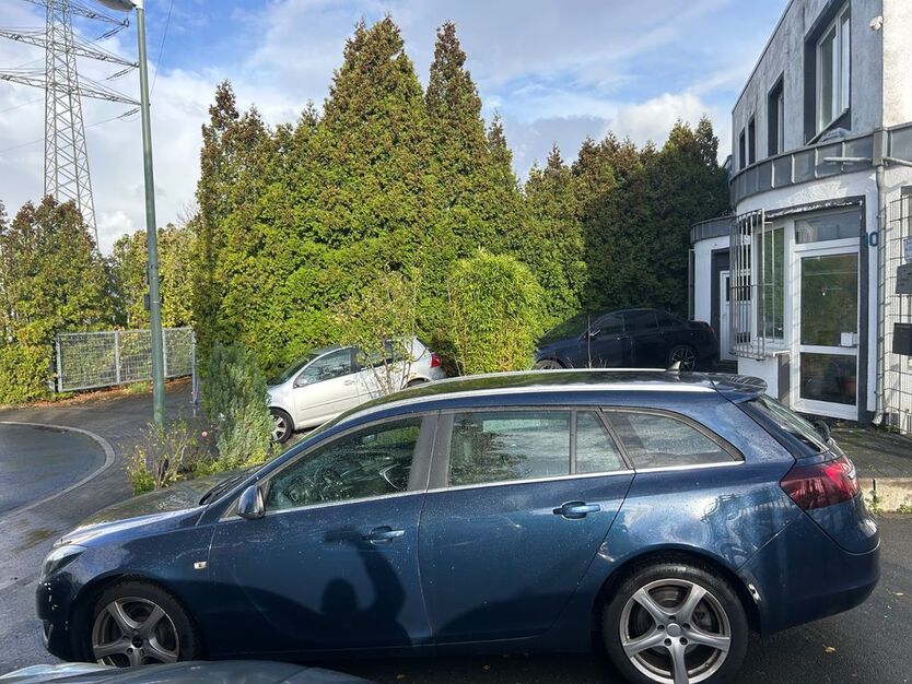 Opel Insignia 240.000 km 2.999 € Essen 45326