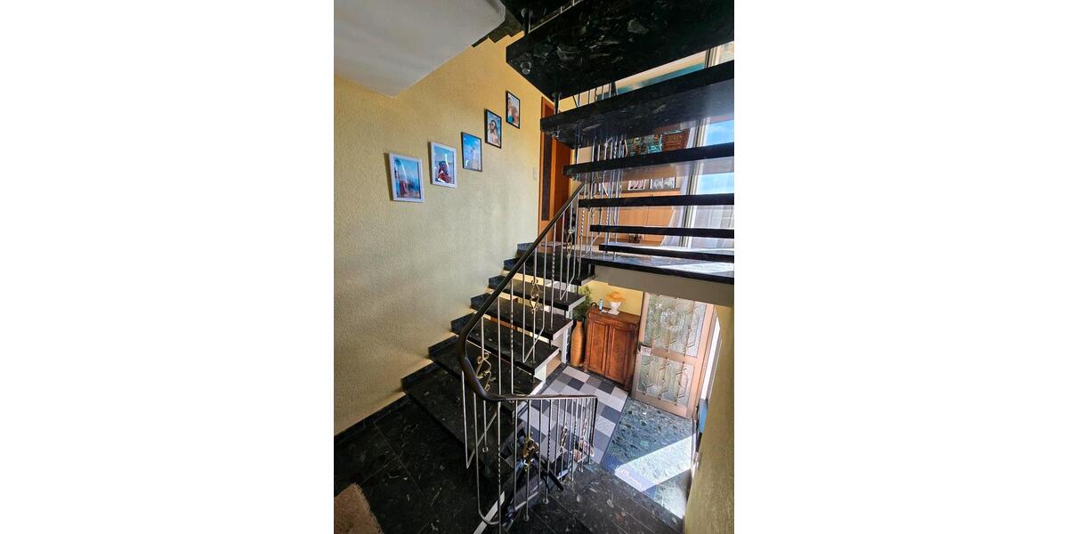Mehrfamilienhaus, Wohnhaus Wehretal - 11 Zimmer, 199 m&sup2;, 248.000&euro; | Angebot:26963251