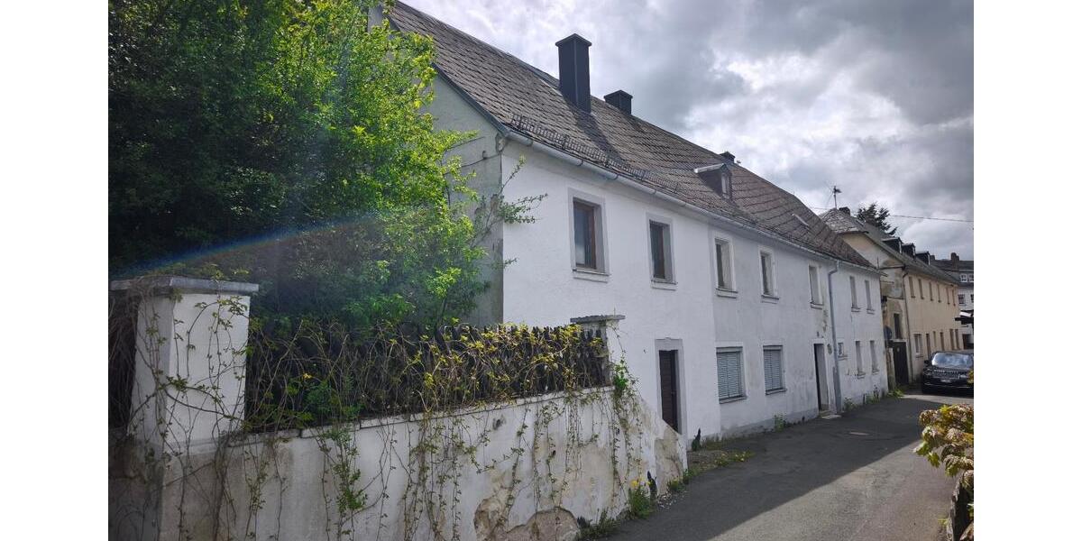 Einfamilienhaus Regnitzlosau - 14 Zimmer, 260 m&sup2;, 600&euro; | Angebot:26566304