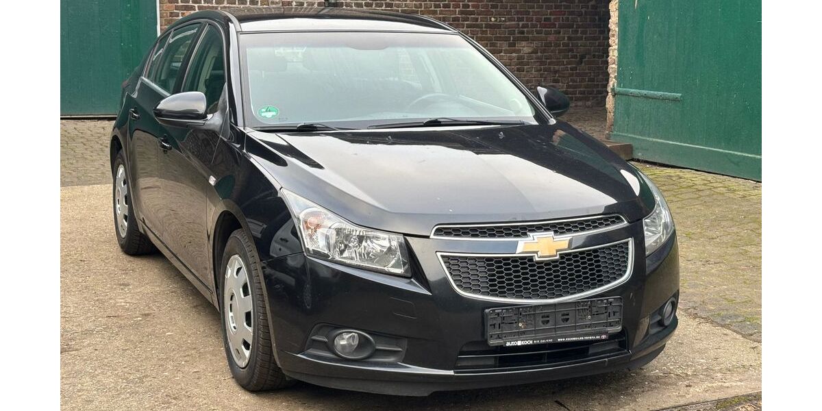 Chevrolet Cruze 233.000 km 3.300 &euro; Köln 51143