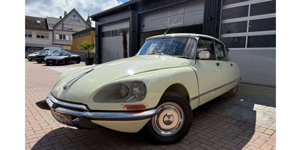 Citroen DS 127.000 km 26.900 &euro; Floß 92685