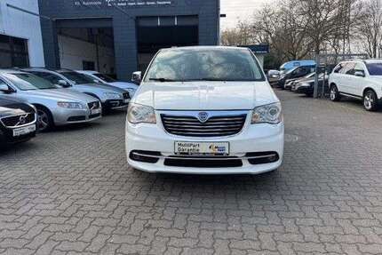 Lancia Voyager