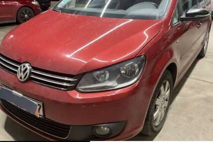 VW Touran 199.989 km 8.990 &euro; Geesthacht bei Hamburg 21502