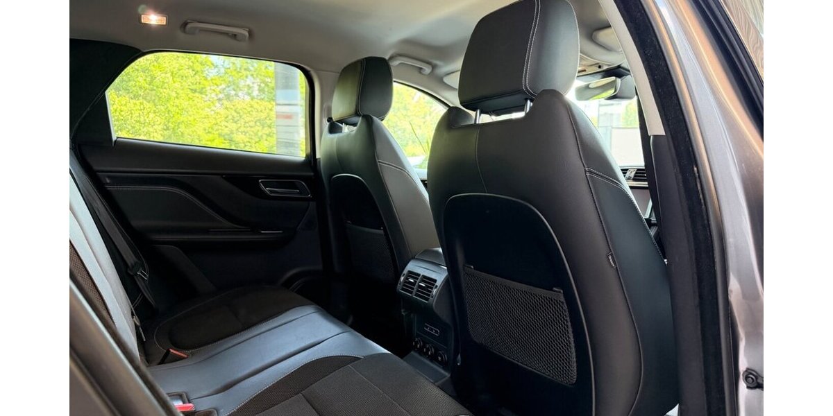 Jaguar F-PACE P250 R-Sport 25t+Xenon+Kamera+ACC+Spur 87.250 km 24.990 &euro; Westendorf 86707