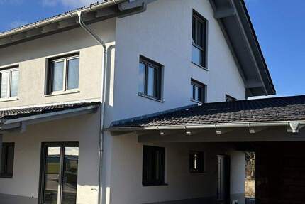 Haus Ampfing - 5 Zimmer, 151 m&sup2;, 1.900&euro; | Angebot:25777045