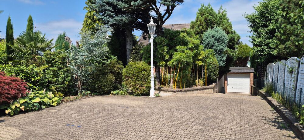 Großzügiges Einfamilienhaus mit Einliegerwohnung und traumhaftem Garten - Einfamilienhaus Leverkusen Bergisch Neukirchen | Angebot:27204833