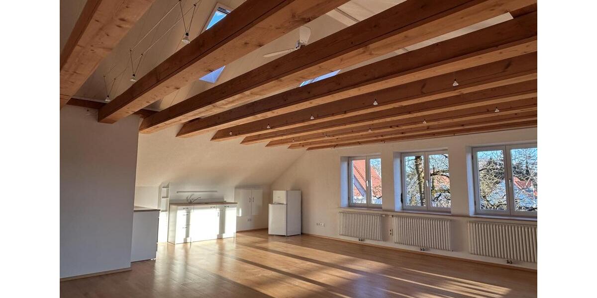 Dachgeschoßwohnung Karlshuld - 3 Zimmer, 140 m&sup2;, 1.250&euro; | Angebot:25145331