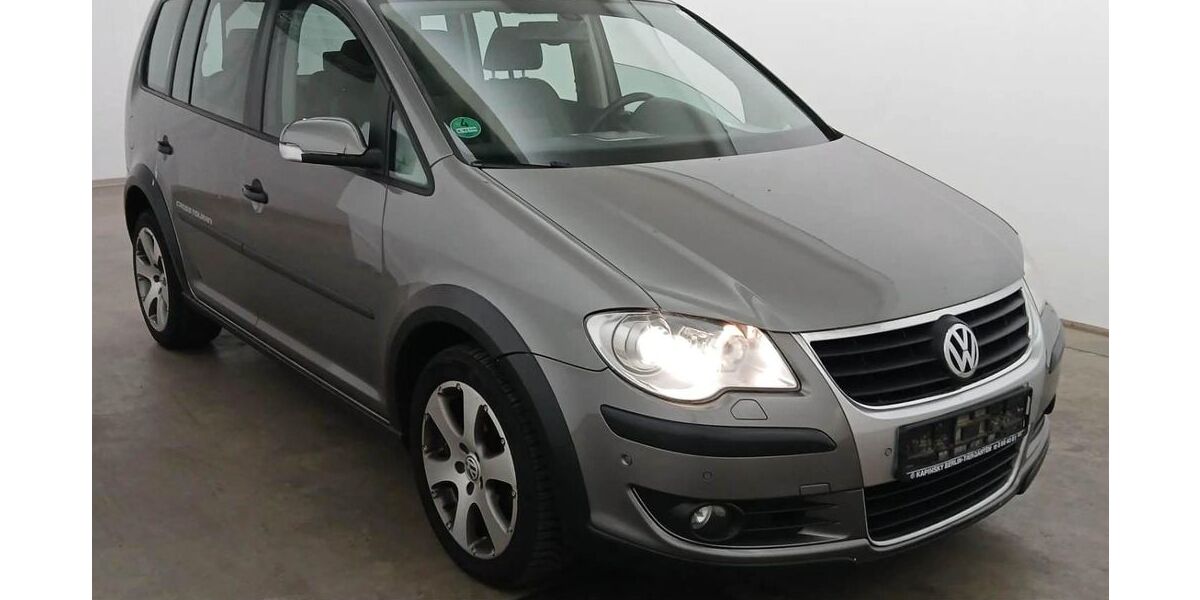 VW Touran 305.129 km 4.950 &euro; Neumünster 24539