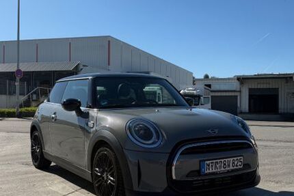 Mini Cooper 63.000 km 18.950 &euro; Hochheim 65239