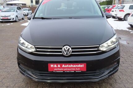 VW Touran 119.293 km 15.444 &euro; Geestland 27607