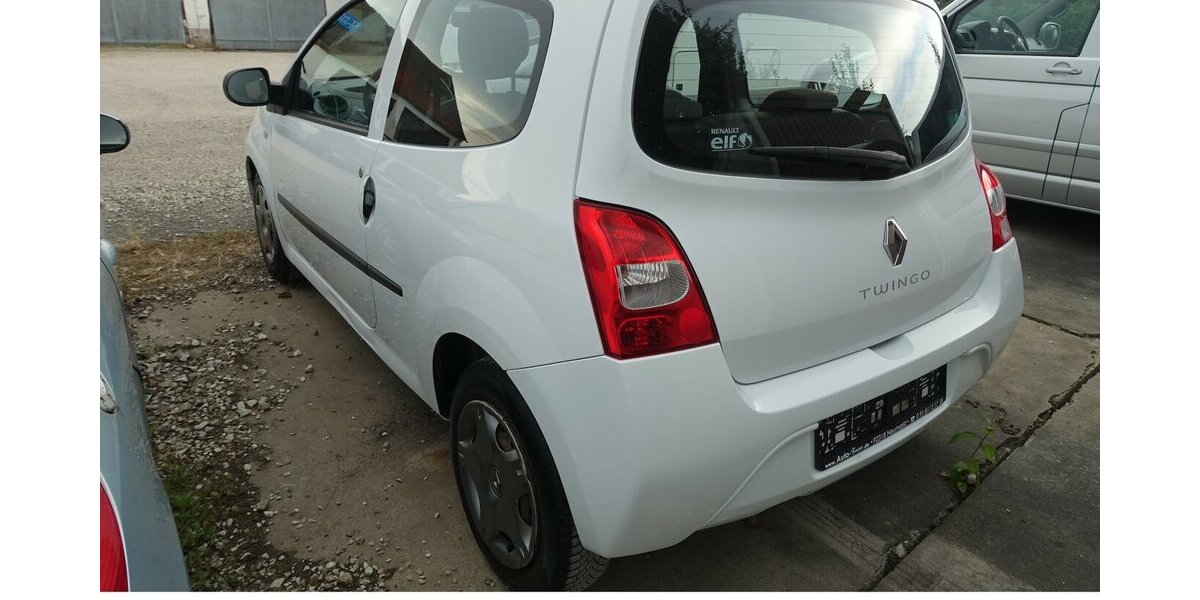 Renault Twingo Authentique §10/27 R/CD ZV-FB ABS 132.700 km 2.300 &euro; Neumarkt/OPf 92318