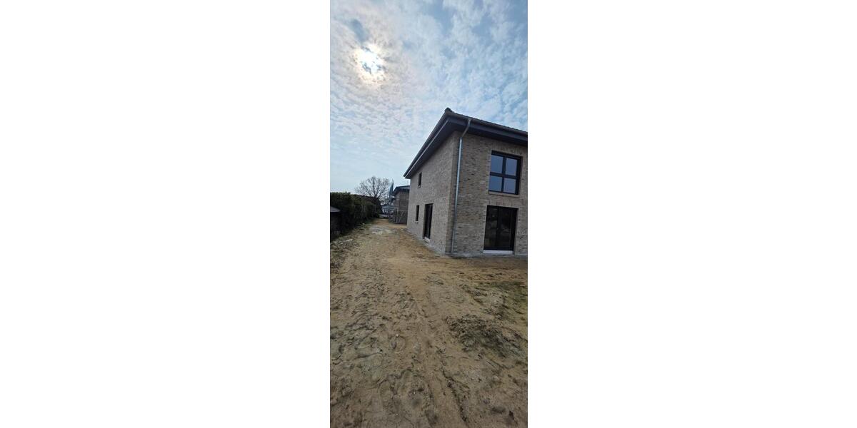 Doppelhaushälfte Barmstedt - 4 Zimmer, 160 m&sup2;, 590.000&euro; | Angebot:26835997