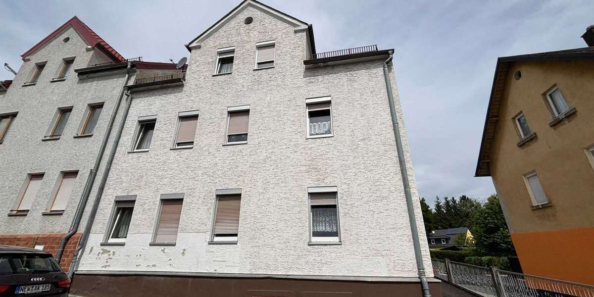 Einfamilienhaus Arzberg - 8 Zimmer, 190 m&sup2;, 79.000&euro; | Angebot:25447284