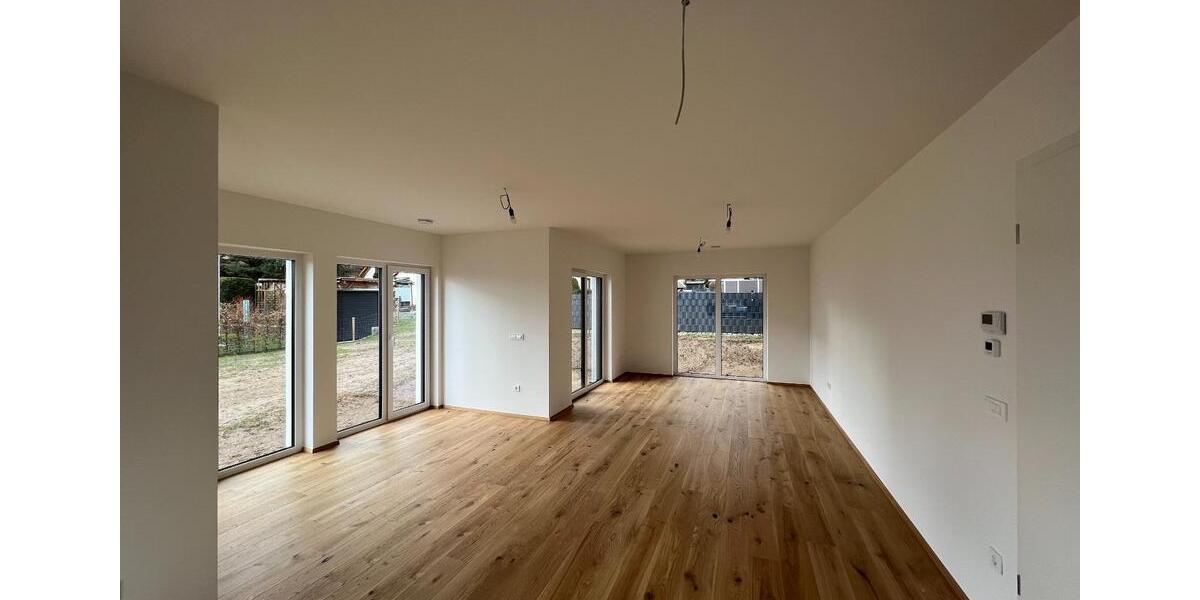Einfamilienhaus Haselbachtal - 5 Zimmer, 135 m&sup2;, 2.100&euro; | Angebot:23698201