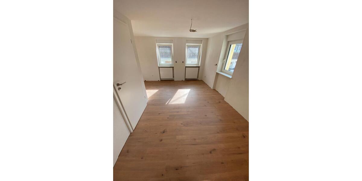 Einfamilienhaus Stromberg - 7 Zimmer, 130 m&sup2;, 1.300&euro; | Angebot:26472946