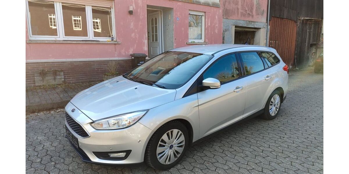 Ford Focus 126.420 km 9.490 &euro; Lötzbeuren 56843