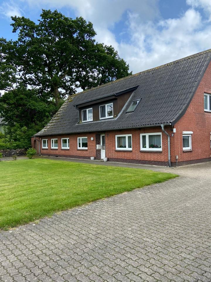 Baugrundstücke mit Einfamilienhaus, provisionsfrei