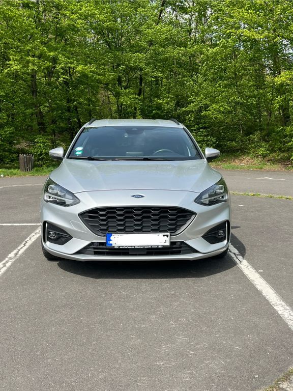 Ford Focus 41.600 km 17.300 € Schotten 63679