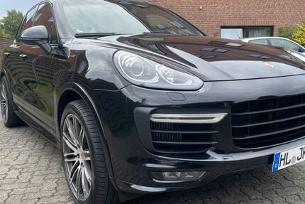 Porsche Cayenne 151.000 km 32.999 &euro; Lübeck 23554