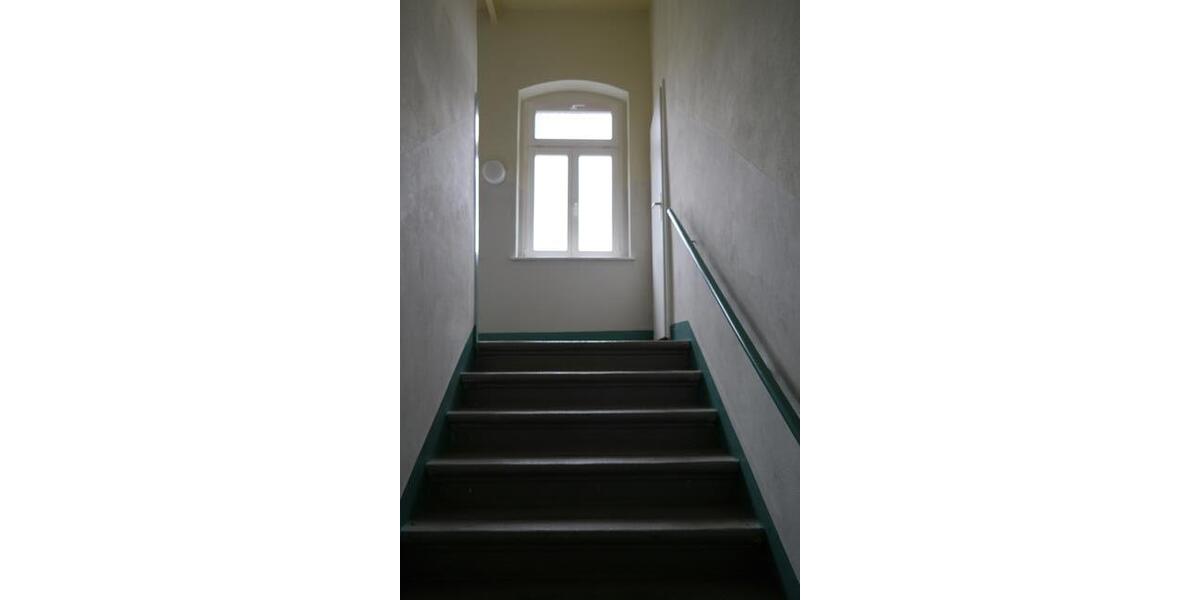 Dachgeschoßwohnung Zwickau - 2 Zimmer, 51 m&sup2;, 385&euro; | Angebot:26167126