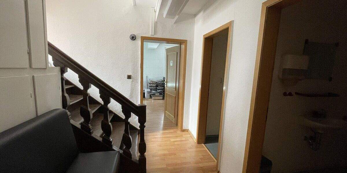 Mehrfamilienhaus, Wohnhaus Dillenburg - 5 Zimmer, 62 m&sup2;, 159.000&euro; | Angebot:25665429